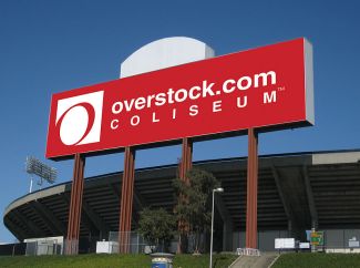 800px-Overstock.com-coliseum-scoreboard.jpg